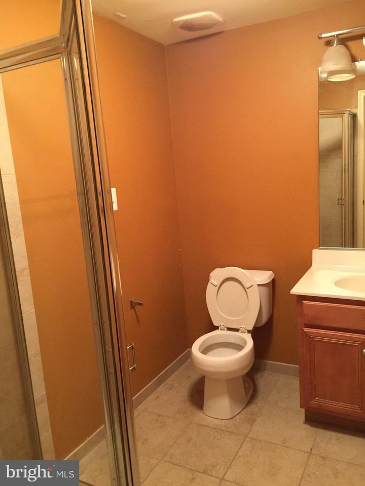 2404 Almhouse Dr - Photo 4 of 11