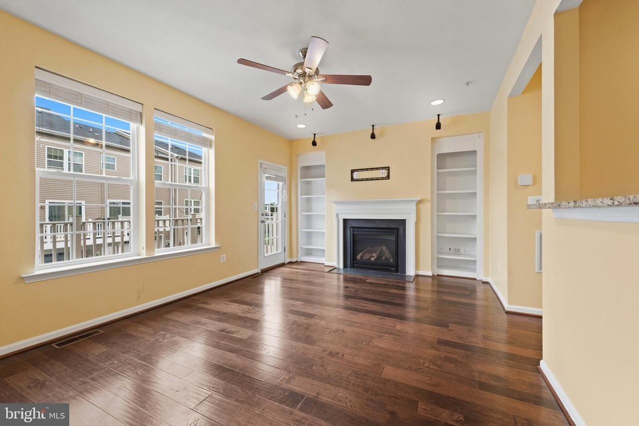 306 Paladium Ct - Photo 7 of 29