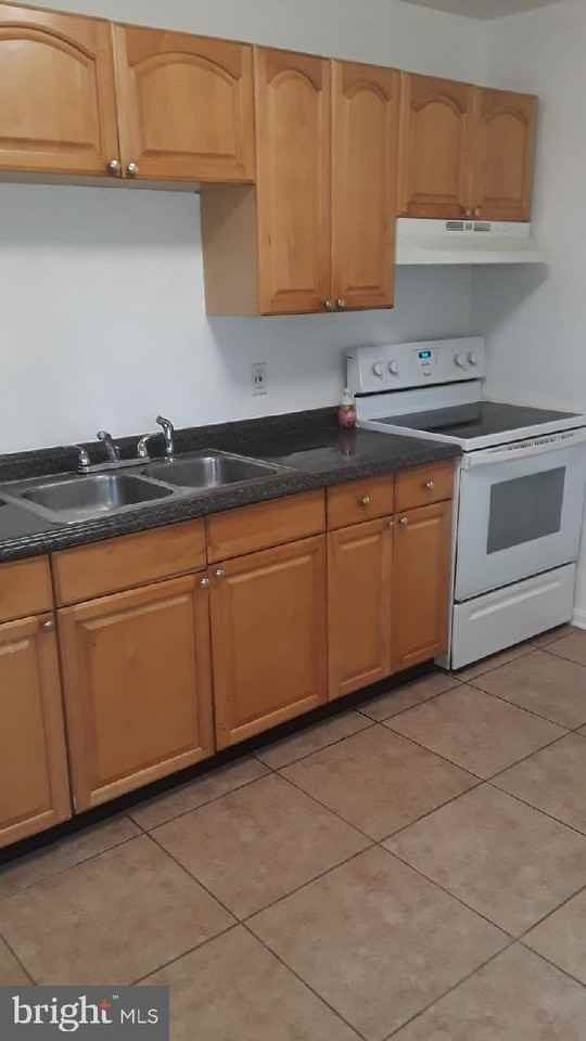 118 Weber St - Photo 4 of 7