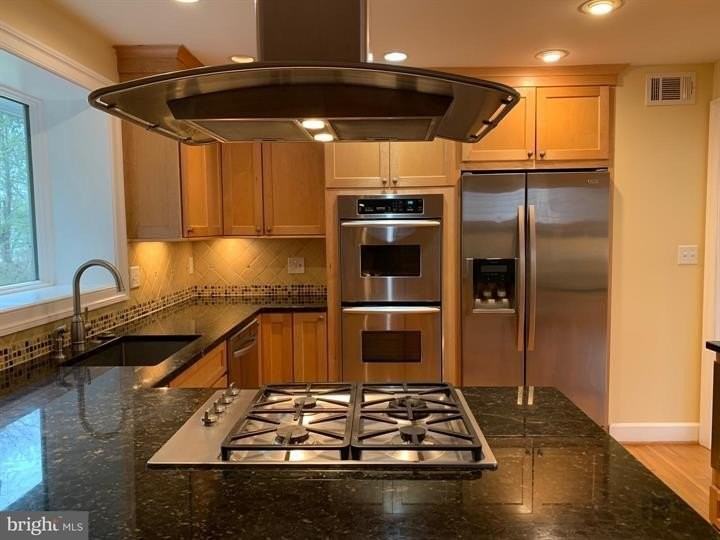 7512 Arden Rd - Photo 6 of 29