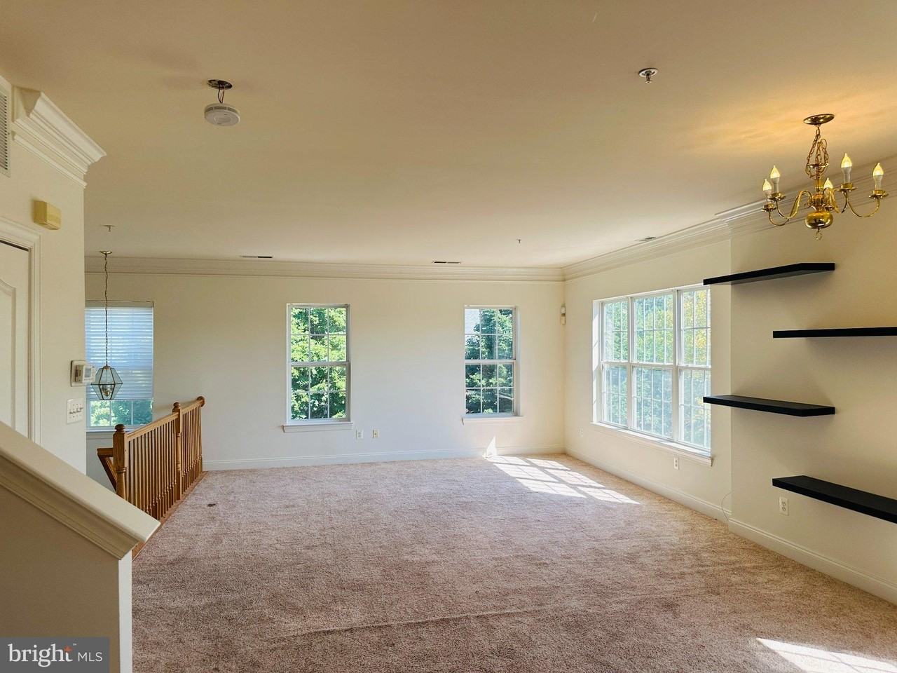 262 Fountain Green Ln #200 - Photo 3 of 18