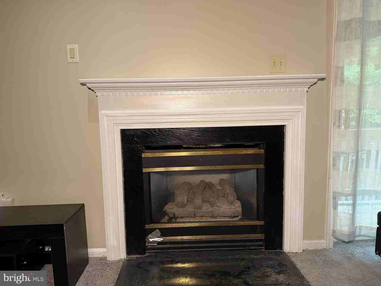 853 Faraway Ct - Photo 4 of 41