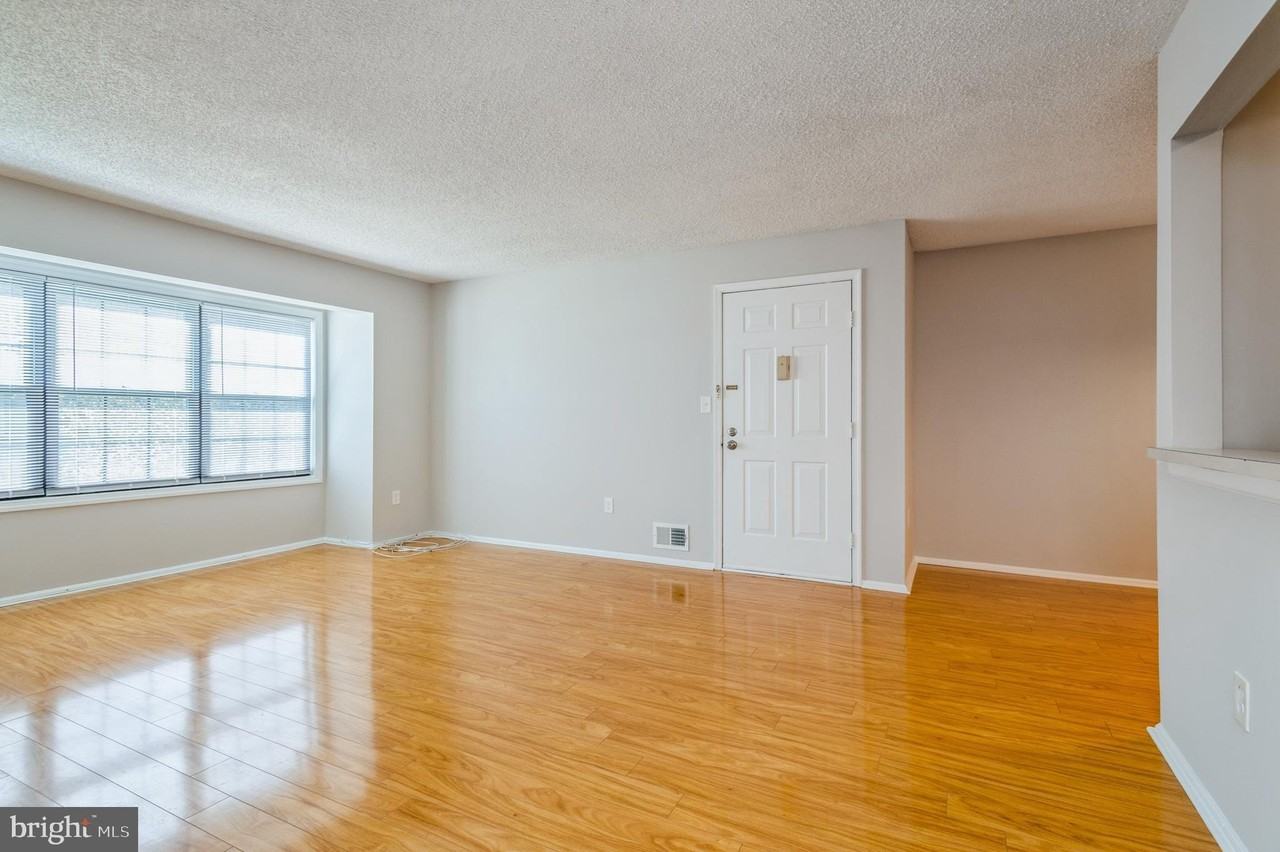 15 Feiler Ct - Photo 4 of 17