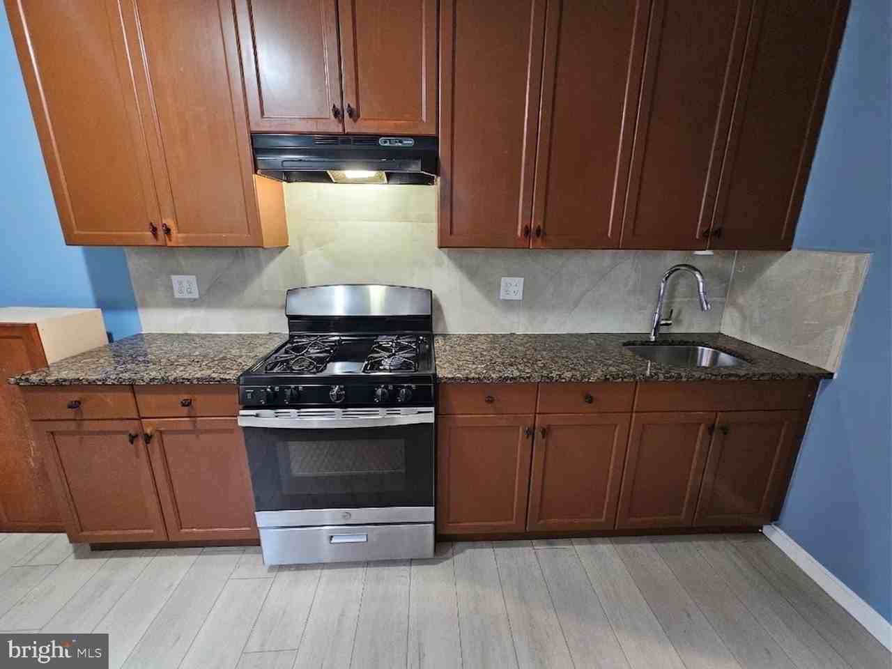 203 3rd St - Photo 5 of 13