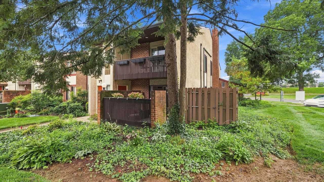1-4 Aspen Way - Photo 3 of 22