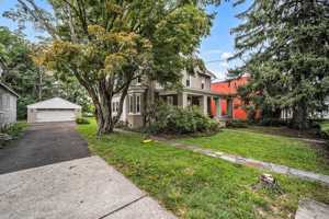 featured image of 376 N Main St