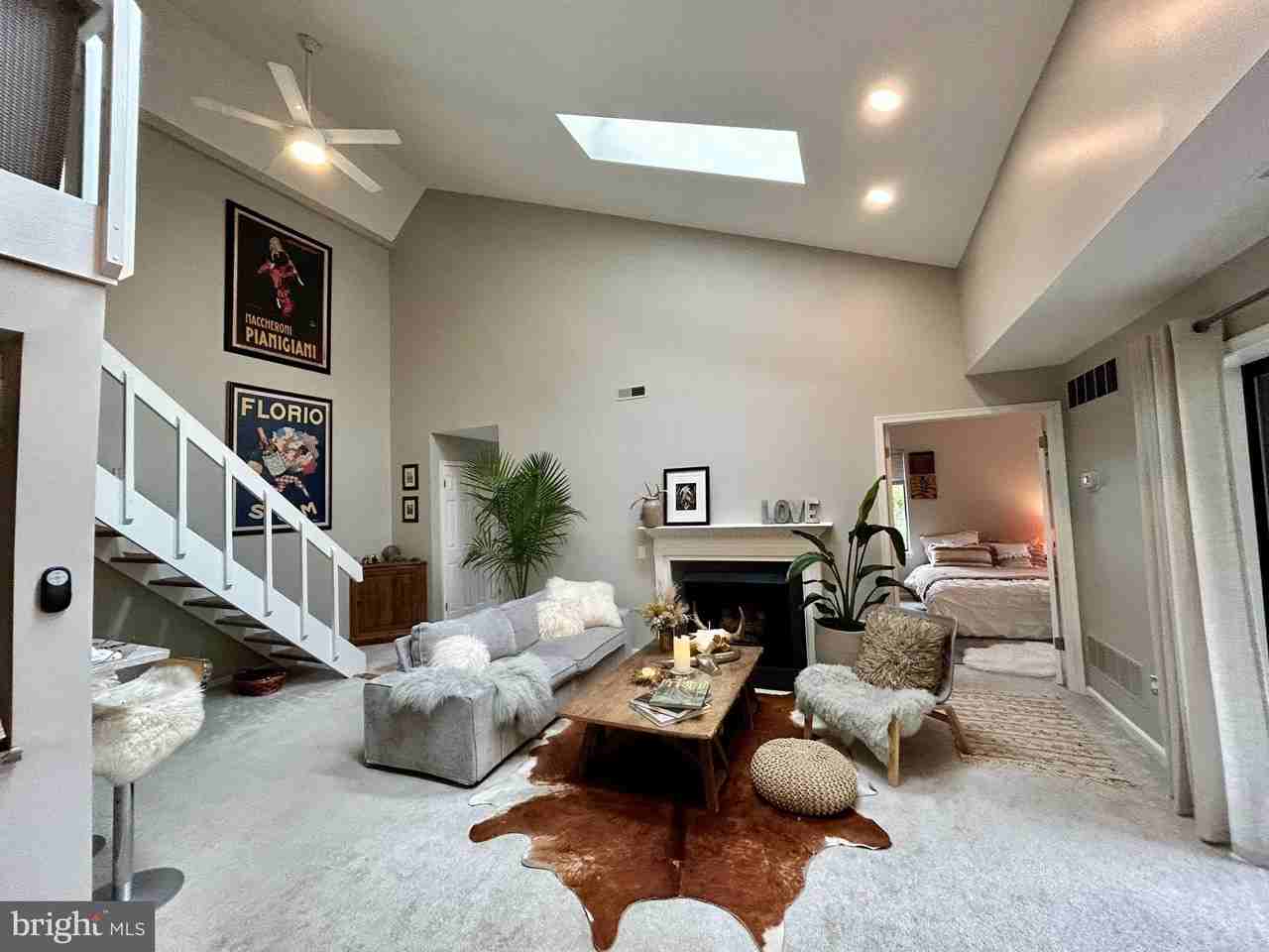 1709 Mountainview Dr - Photo 4 of 50