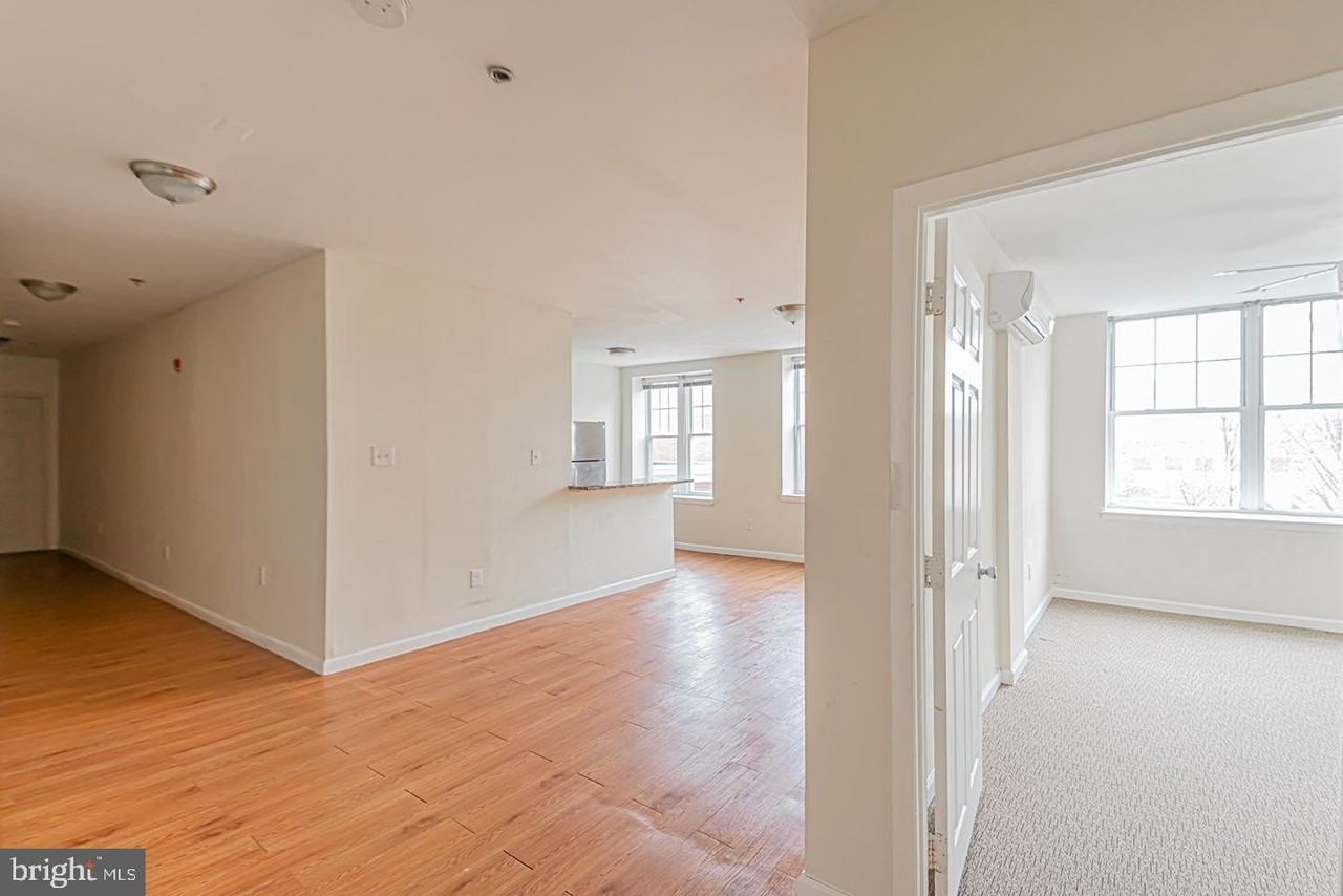 1501 W Allegheny Ave #413 - Photo 5 of 21