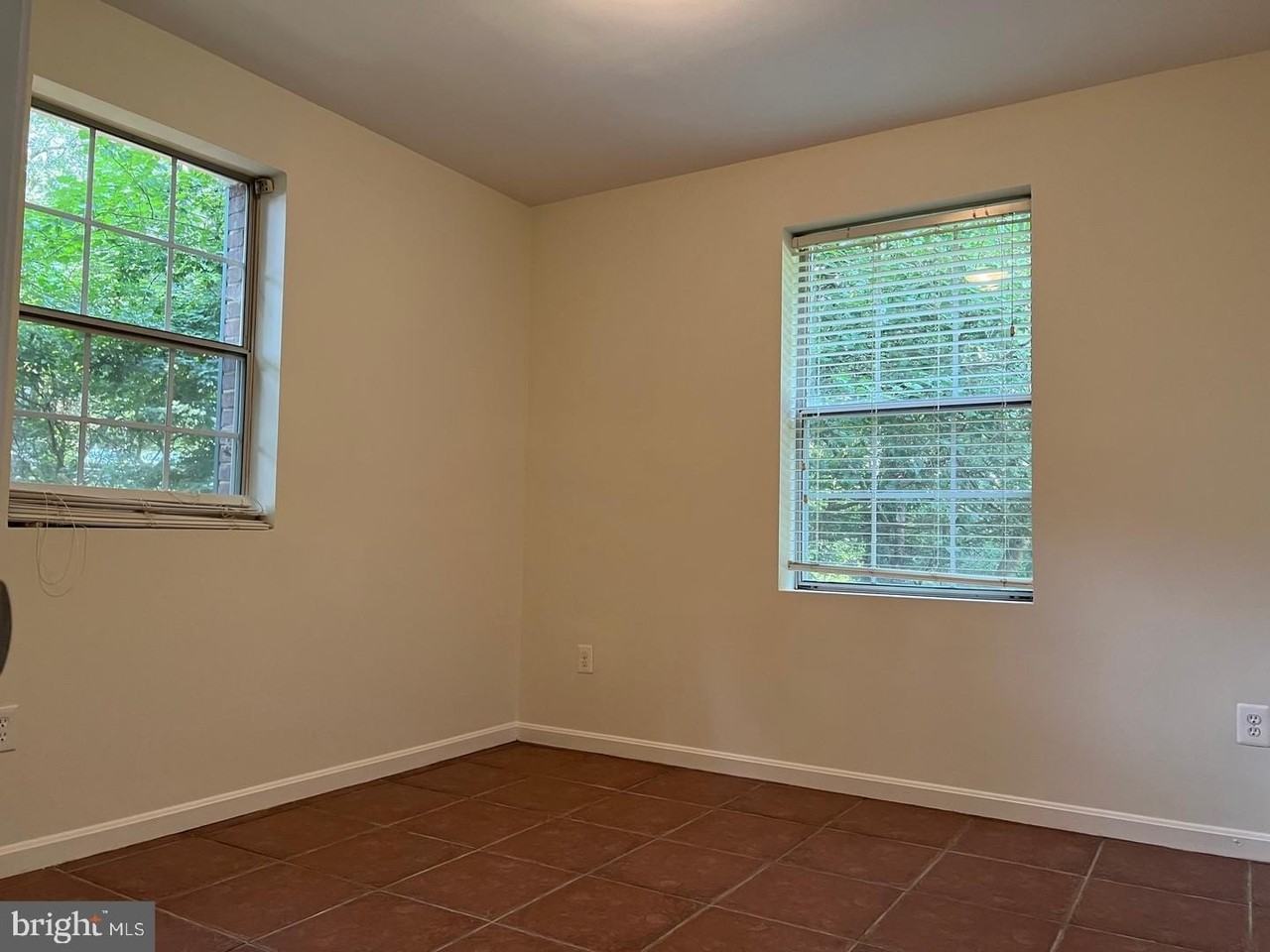 1741 N Troy St #8-422 - Photo 5 of 10