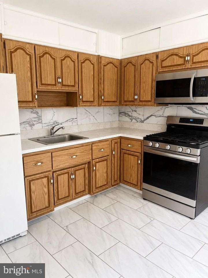 3530 Rectortown Rd - Photo 3 of 11