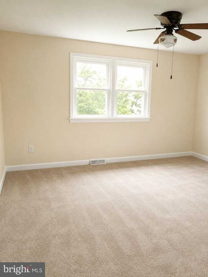 3530 Rectortown Rd - Photo 6 of 11