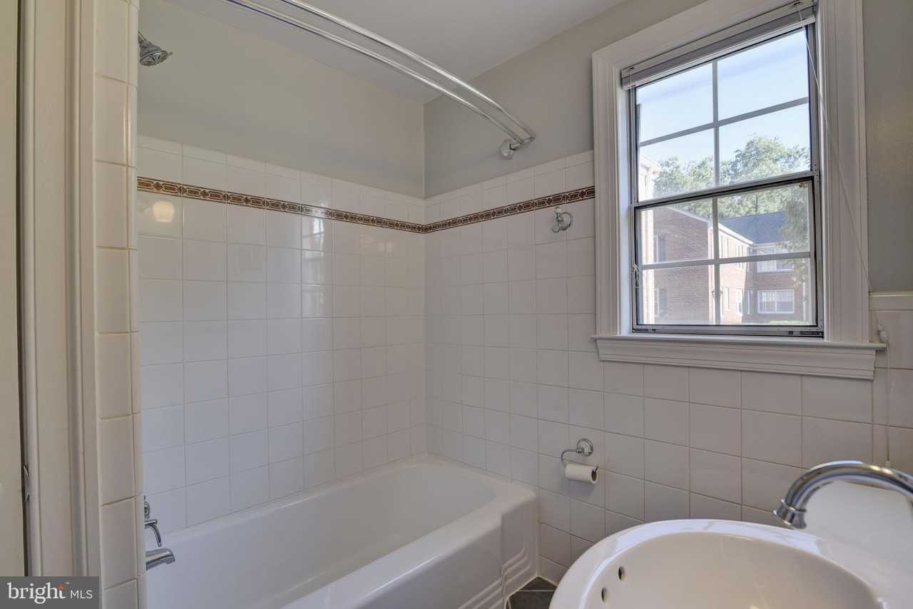 6622 Boulevard Vw #A1 - Photo 6 of 27