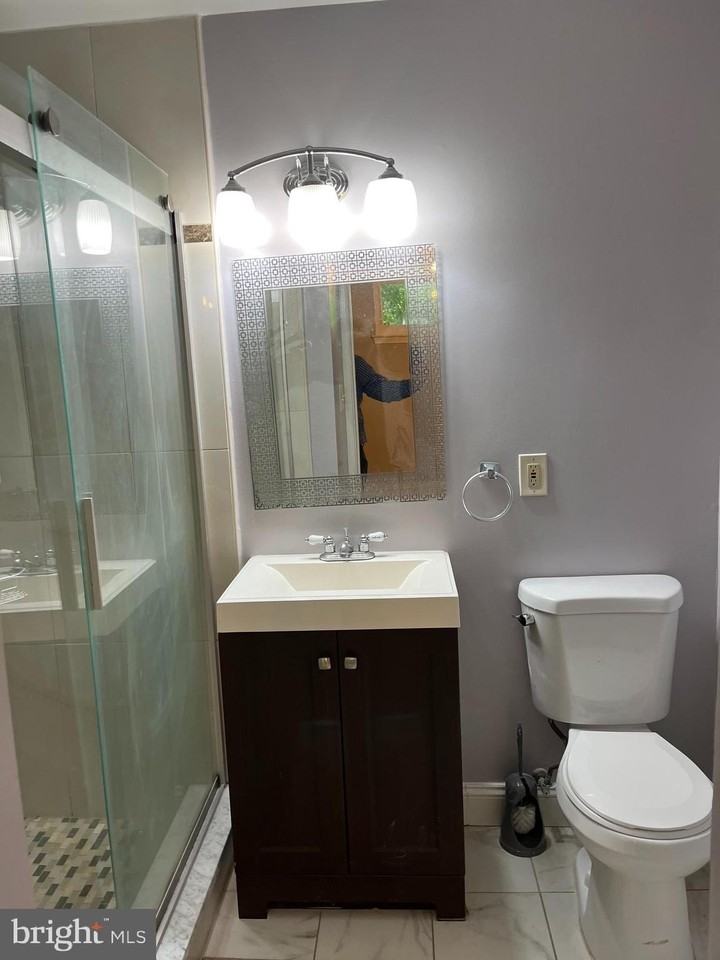 6803 Dante Ct - Photo 7 of 26