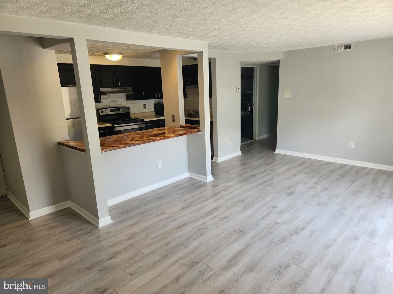 4300 Buckman Rd Apt F #29-08F - Photo 3 of 13