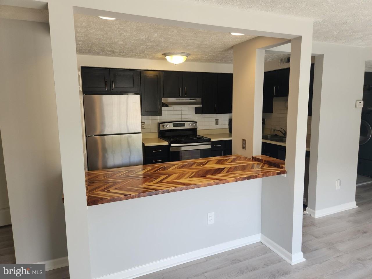 4300 Buckman Rd Apt F #29-08F - Photo 5 of 13