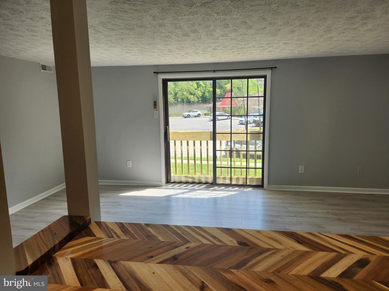 4300 Buckman Rd Apt F #29-08F - Photo 7 of 13