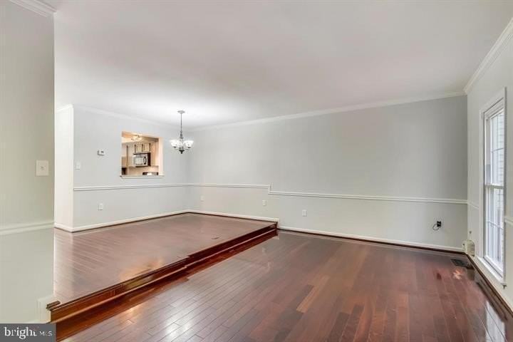 12369 Manchester Way - Photo 4 of 7