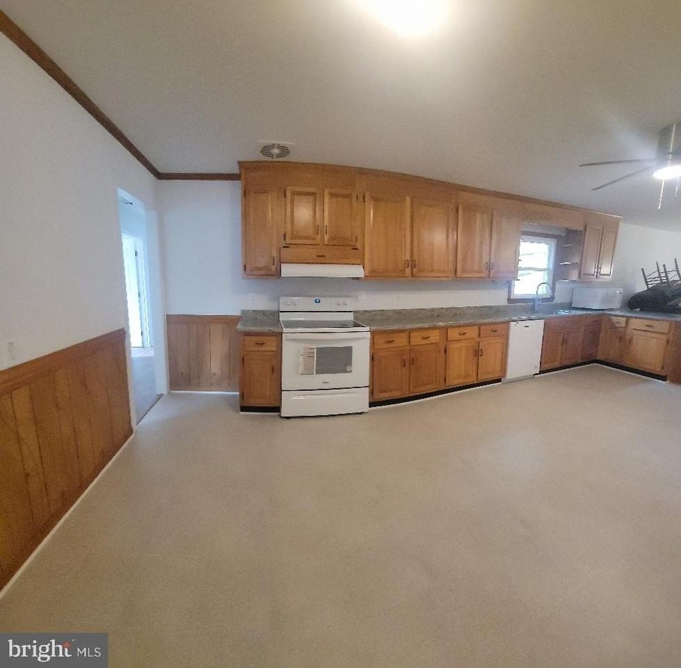 113 Southgate Ave - Photo 3 of 19