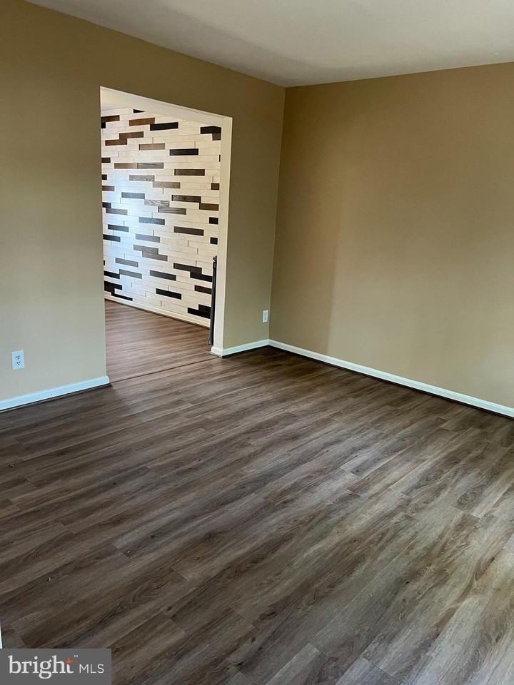 3 Birch Ln - Photo 5 of 19