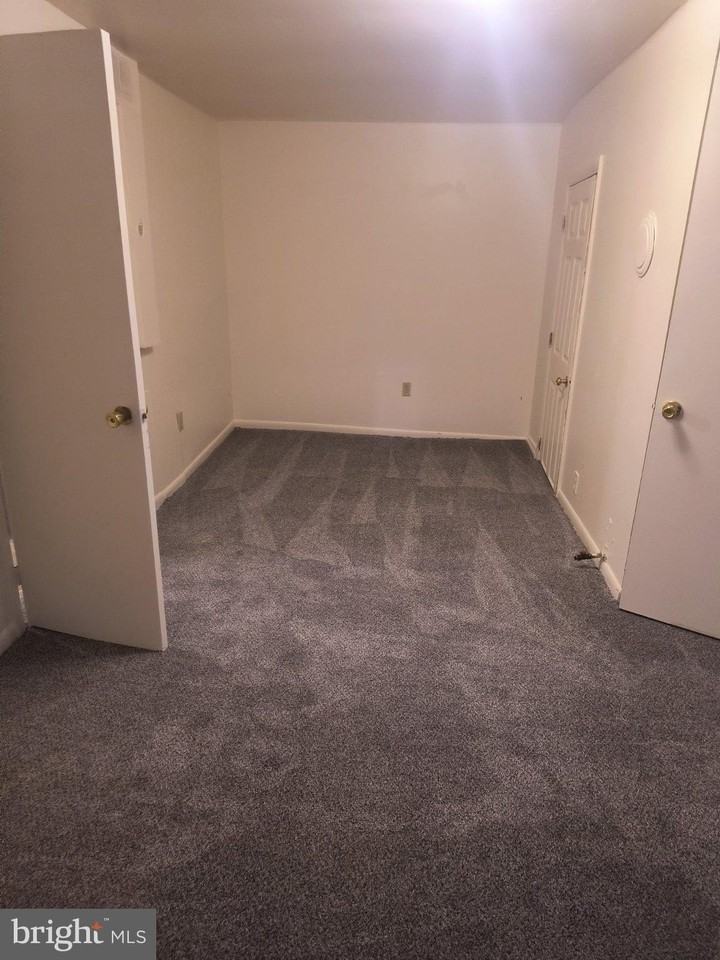 251 N Charlotte Ave #A - Photo 3 of 5