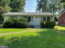 featured image of 1562 Lakeview Dr