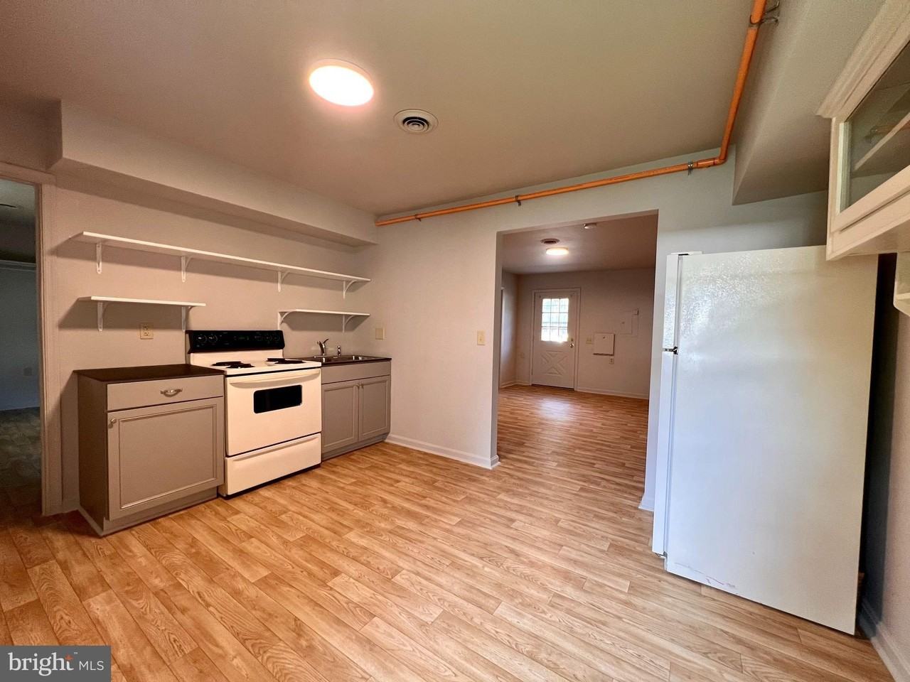 326 E Liberty St #3 - Photo 4 of 15