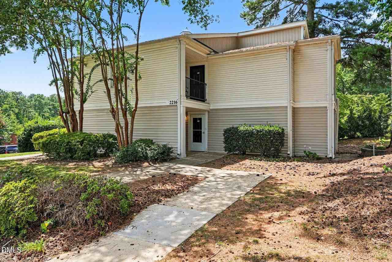 2216 Myron Dr #102 - Photo 4 of 25