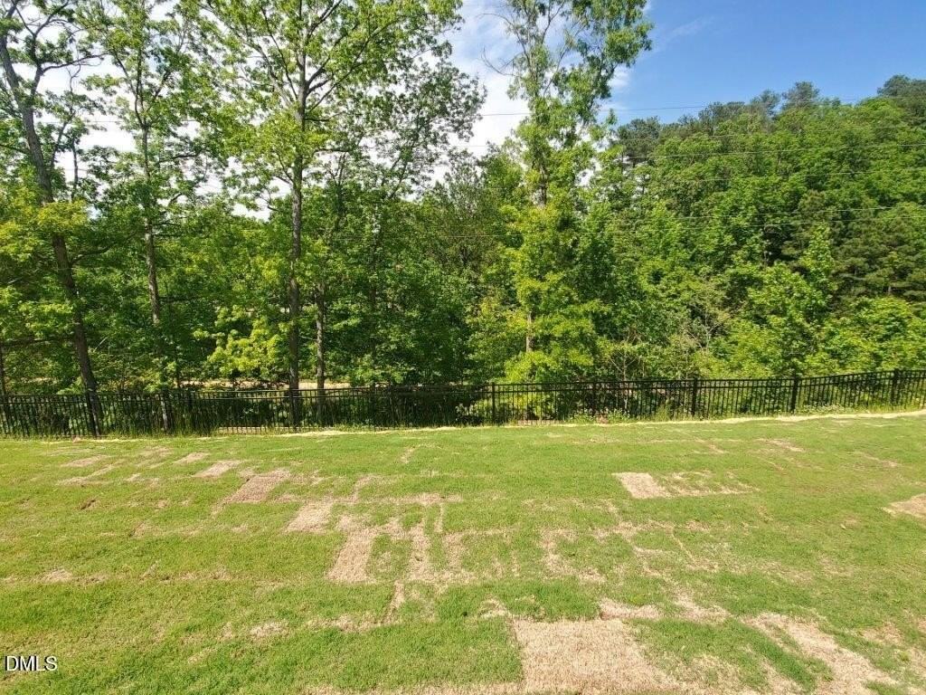136 Eagleson St - Photo 4 of 44