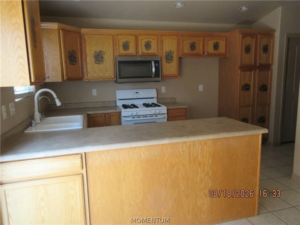 3328 N Central St - Photo 3 of 12