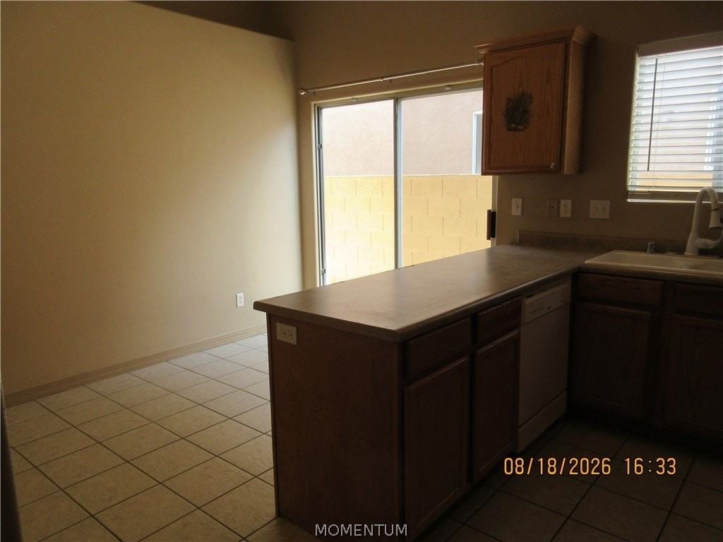 3328 N Central St - Photo 4 of 12