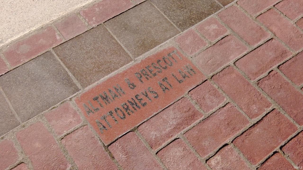 116 Constitution Plz - Photo 2 of 22