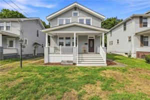 featured image of 297 Grandview Way