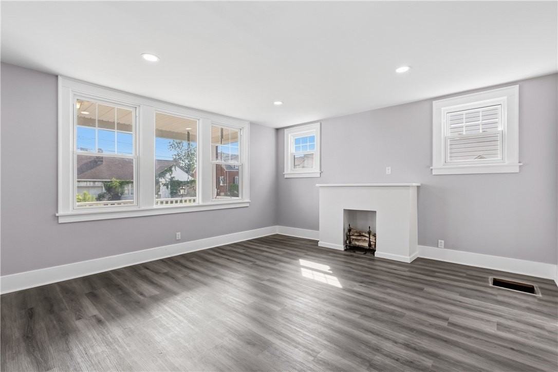 297 Grandview Way - Photo 4 of 17