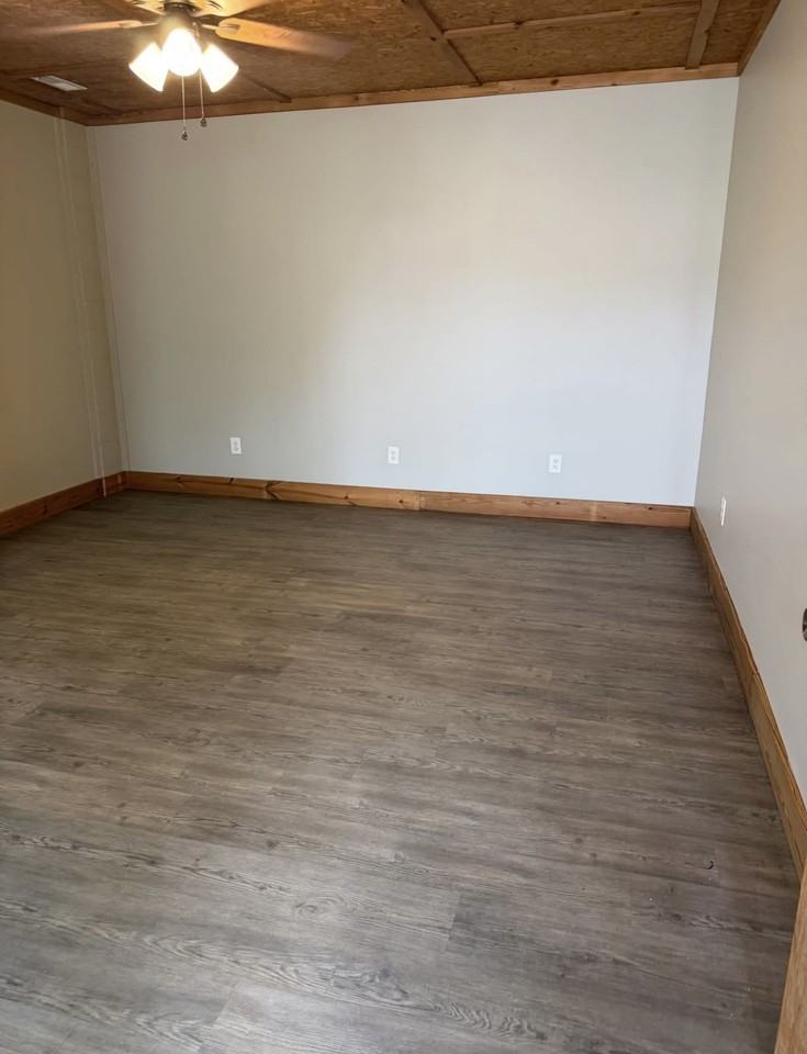 130 Oak St Nw #1 - Photo 4 of 5