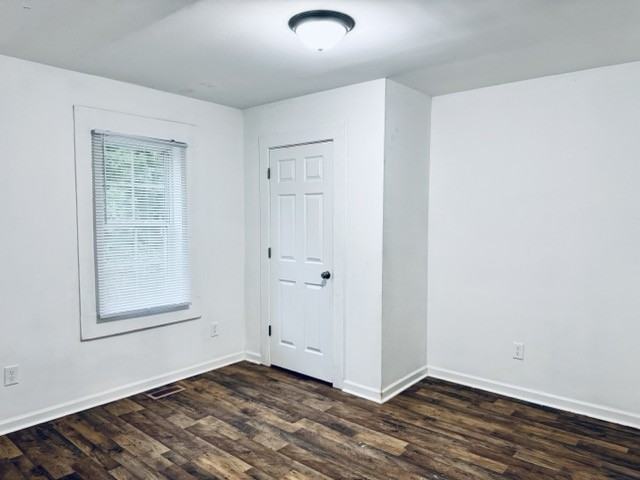 427 Potter St #1 - Photo 6 of 10