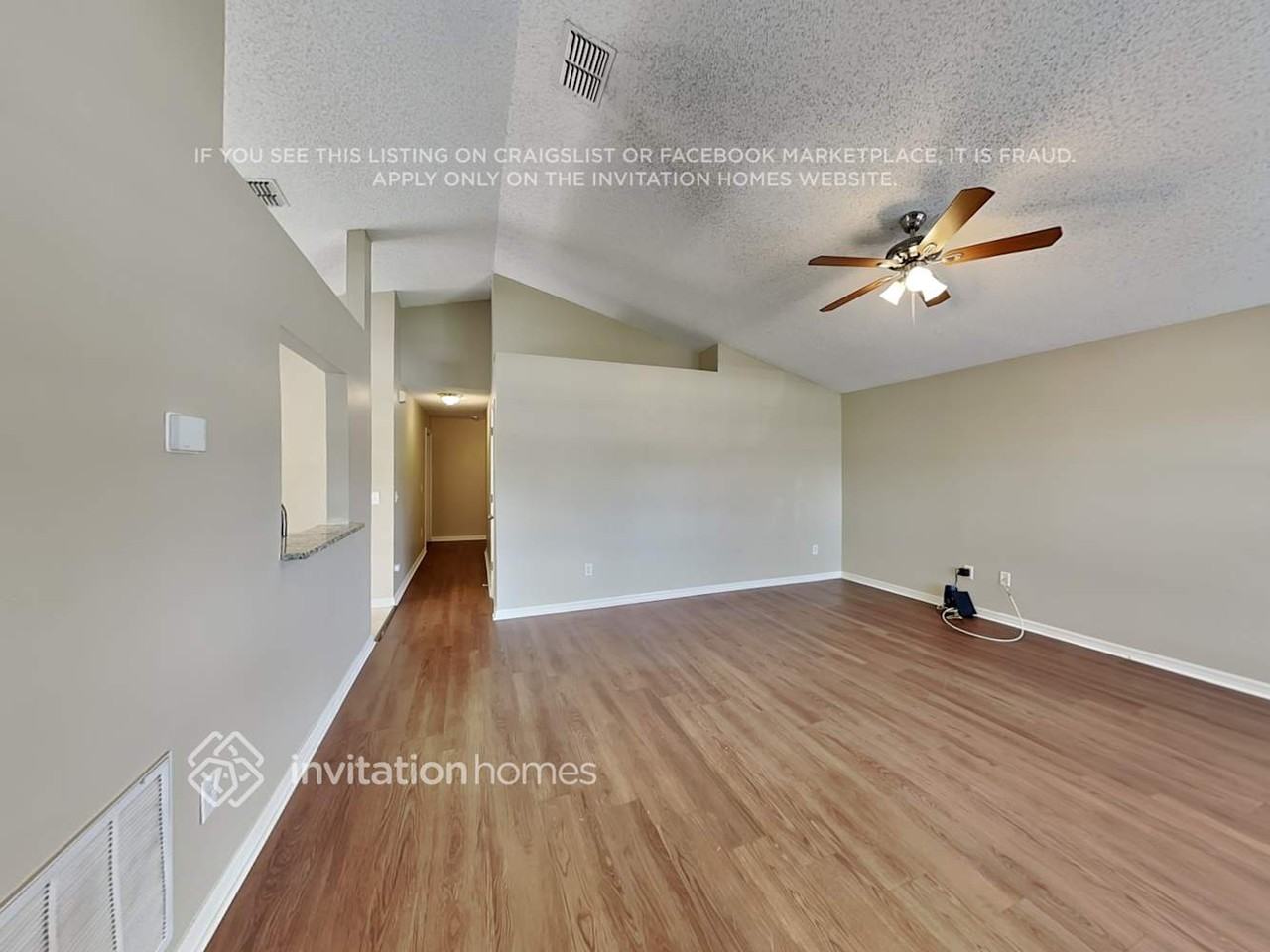 2479 Sagemont Dr - Photo 6 of 17