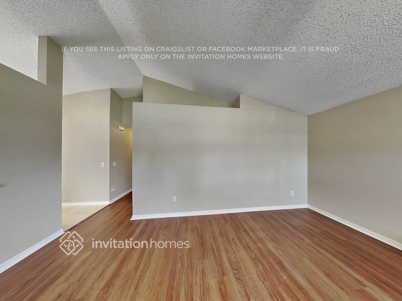 2479 Sagemont Dr - Photo 7 of 17