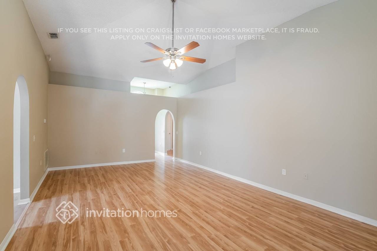 12579 Bent Bay Trl - Photo 3 of 20