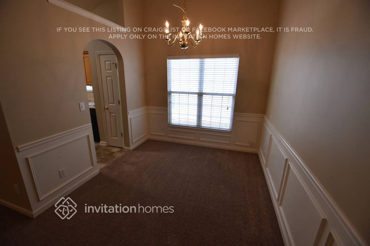 1730 Arborwood Dr - Photo 3 of 15