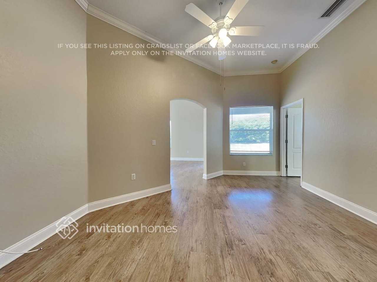 7294 Winners Blvd - Photo 4 of 18
