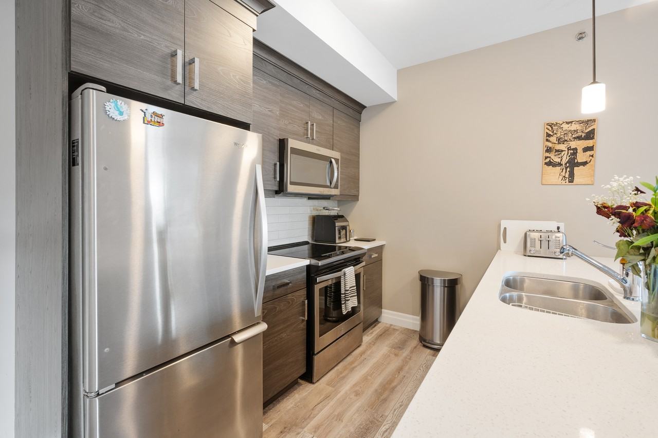 5840 Newman Boulevard - Photo 6 of 24