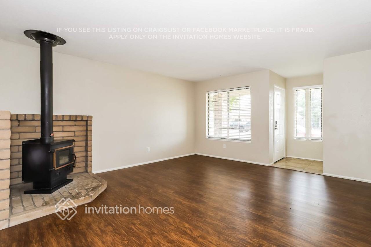 1355 Colfax Dr - Photo 3 of 17