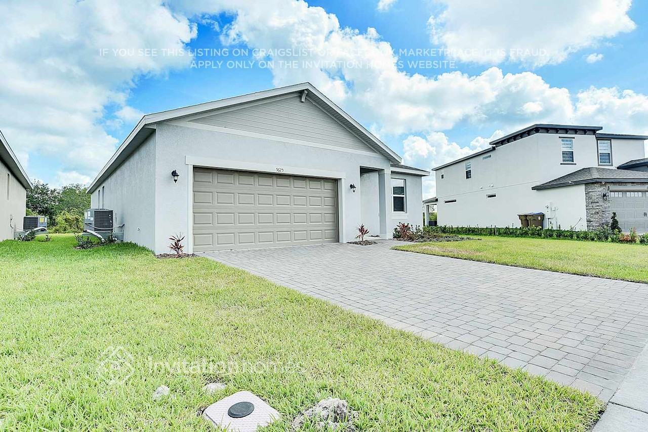 5625 Beggs Rd - Photo 3 of 25