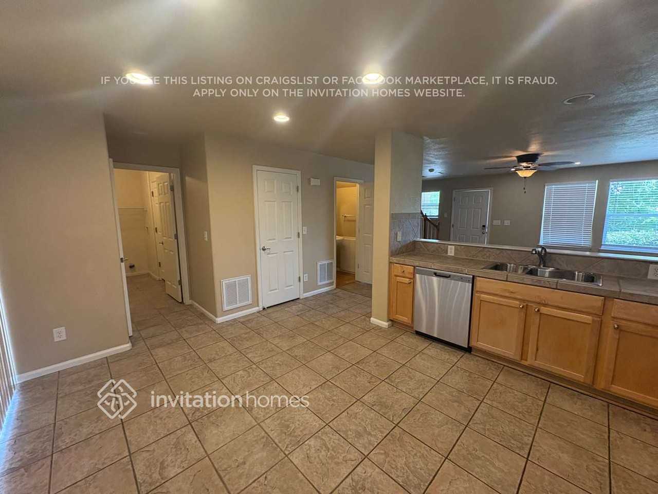 838 Willow Dr - Photo 7 of 22