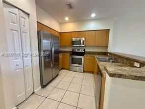 8375 Southwest 29th Street - Photo 2 of 12