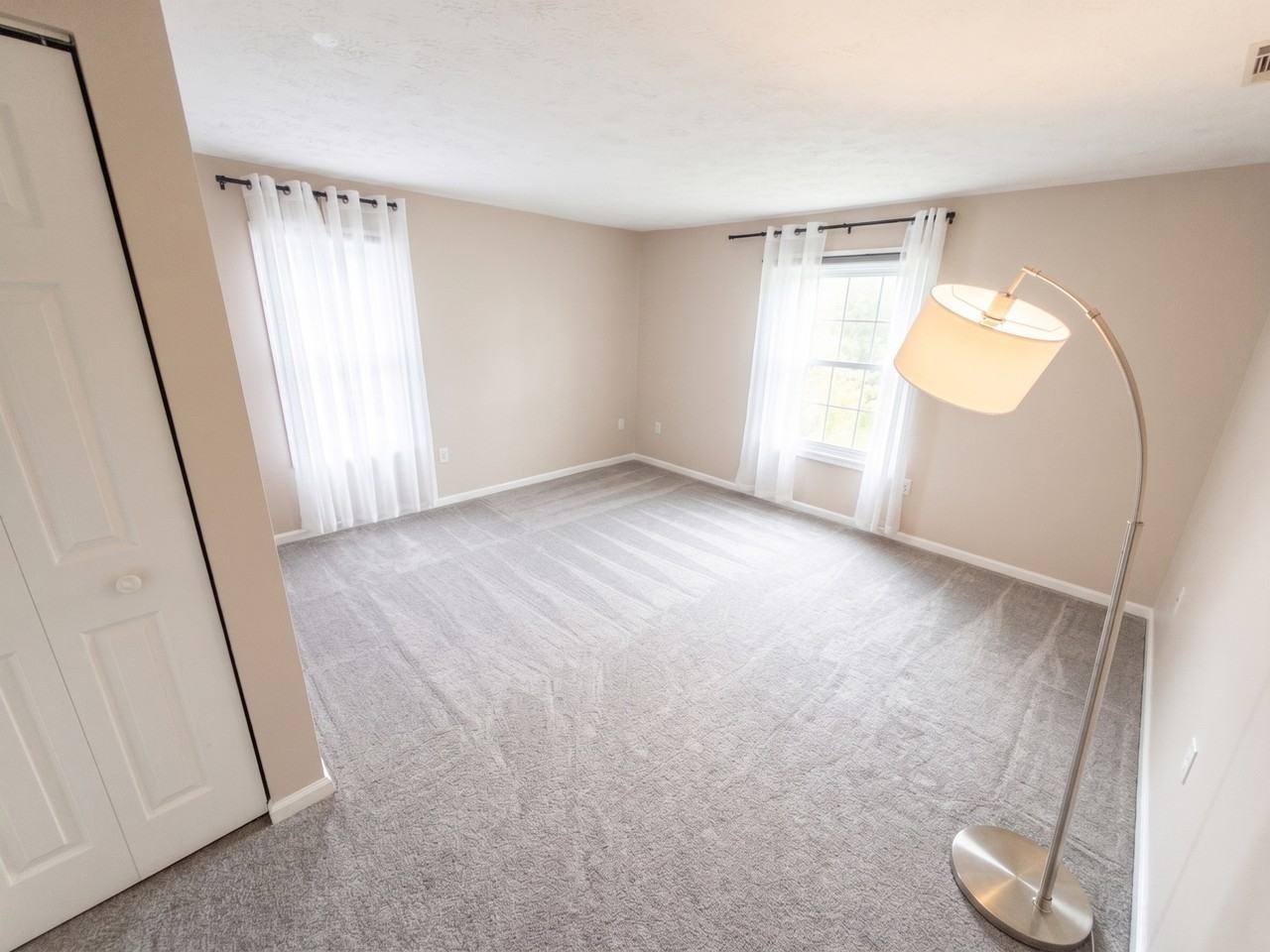 823 Stratford Way #K - Photo 5 of 9