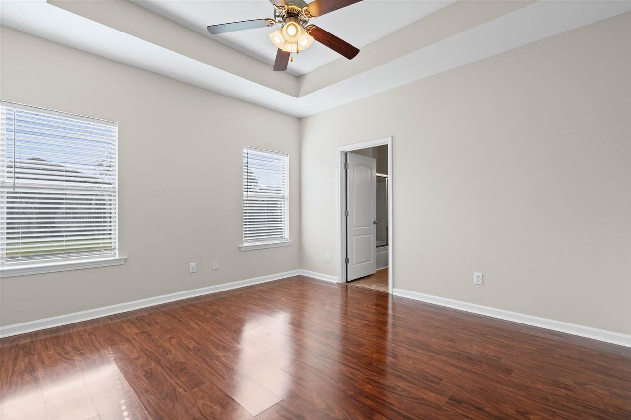 24348 Wilshire Way #1 - Photo 7 of 20