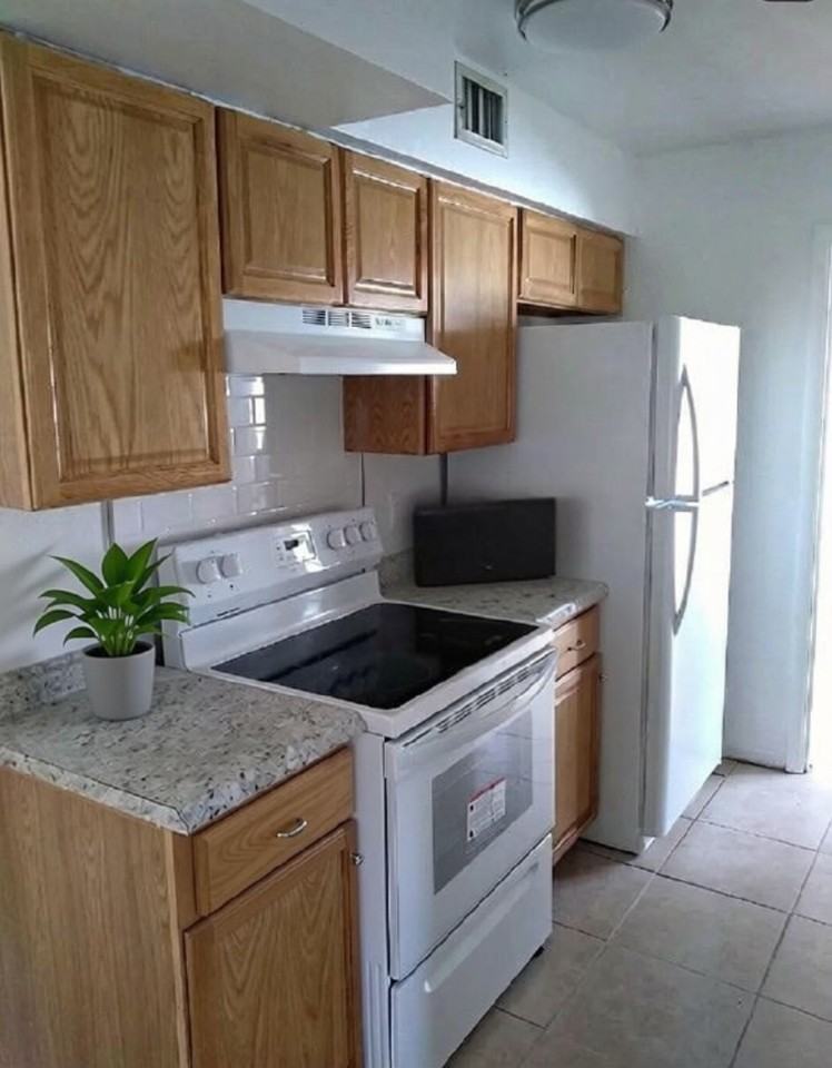 1001 Bay Breeze Ter #1 - Photo 2 of 8