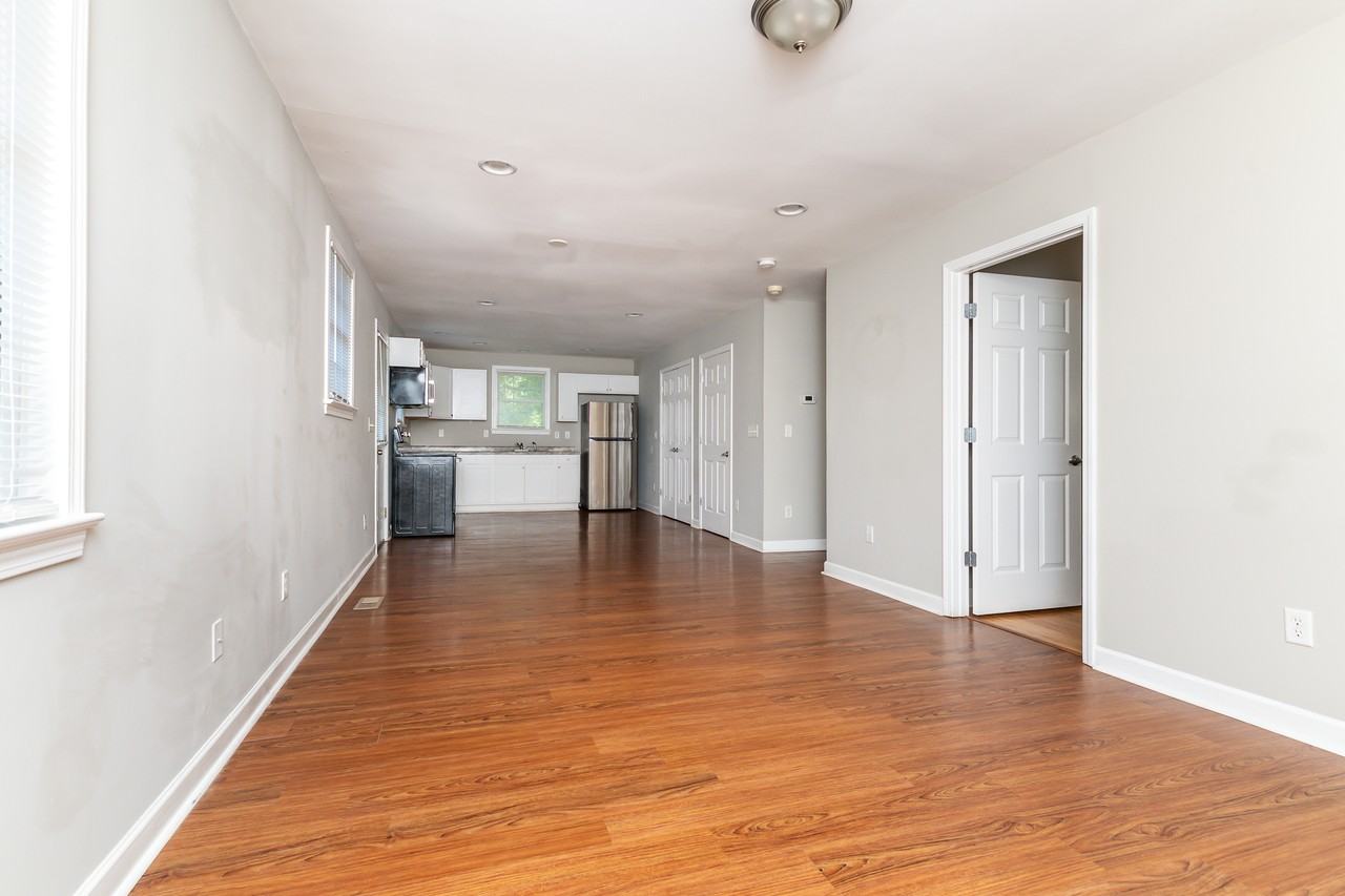 314 Gower St #1 - Photo 2 of 11