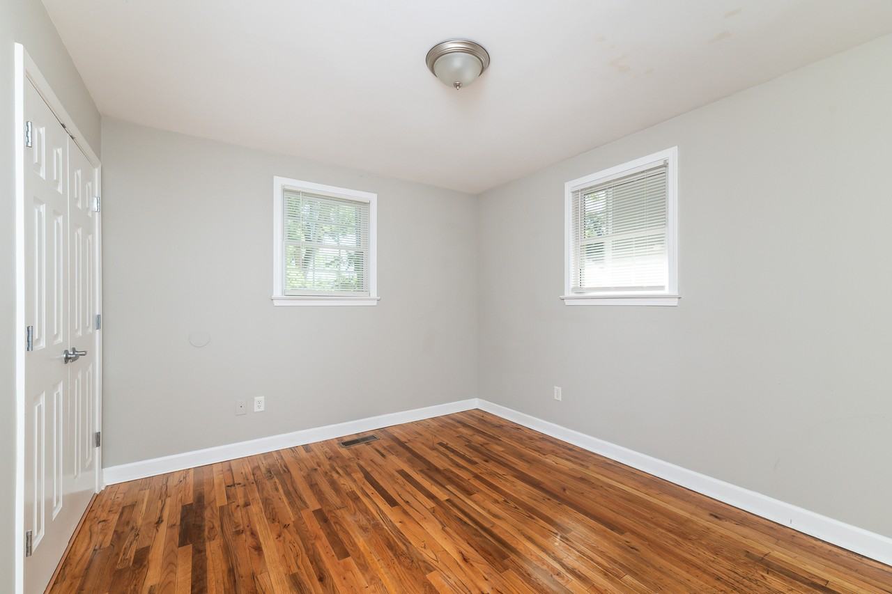 314 Gower St #1 - Photo 6 of 11